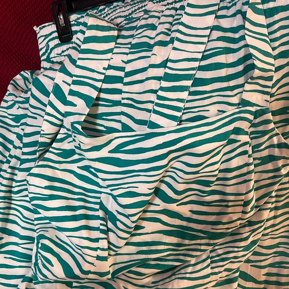 Plus Size Bar iii Zebra Print Green Set 2X - Picture 6 of 9